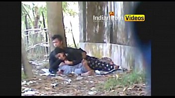 Outdoor Desi Slut Gives A Filthy Blowjob To Her Lover