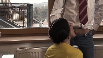 Sizzling Pakistani Housewife Gets Down And Dirty To A Steamy Bollywood Beat