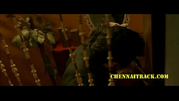 Kangana’s Steamy Bollywood Seduction Scene