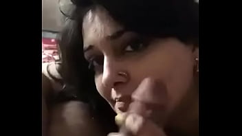 Sizzling Farhana Bhabhi’s Mouthwatering Blowjob Skills
